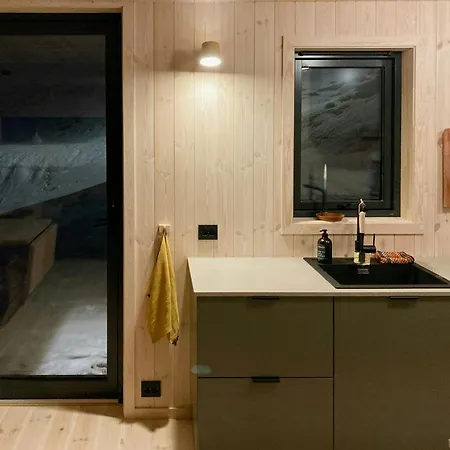 Semesterbostad Modern Family By Soleisloyfa In Sirdal *